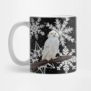 Snowy owl on snowflake pattern Mug